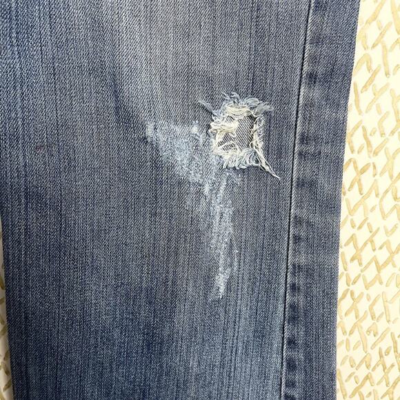 American Eagle Hipster Fit Skinny Flare Embroidered Ripped Blue Denim Size 8 - Picture 6 of 12